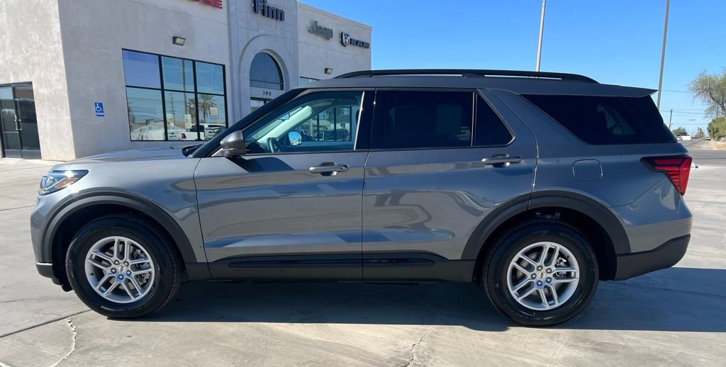 New 2026 Ford Explorer Active image 2