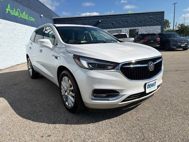 Used 2018 Buick Enclave Essence AWD/4WD image 7