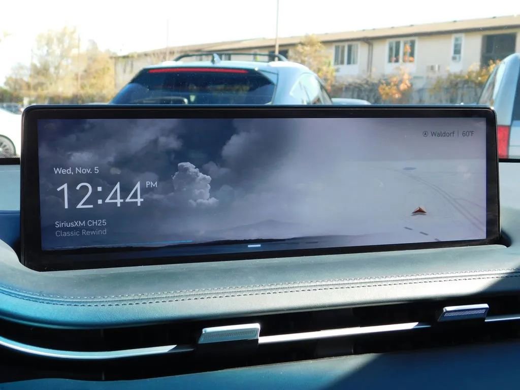 Used 2023 Genesis GV70 2.5T w/ Sport Prestige Package image 23