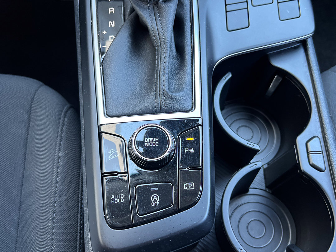 Used 2025 Kia Sportage LX FWD image 20