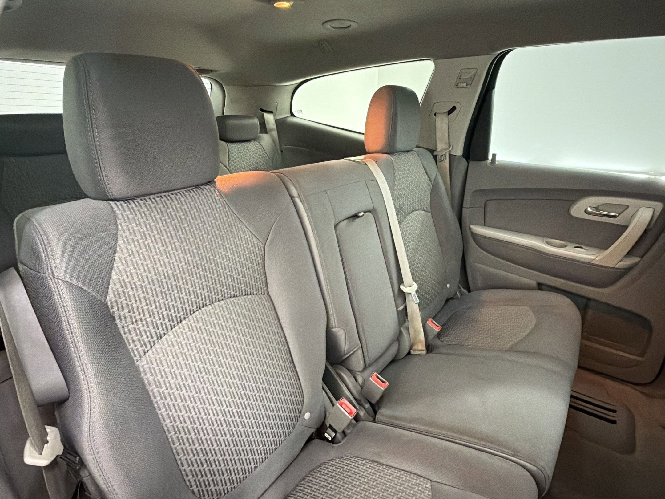 Used 2012 Chevrolet Traverse LS FWD image 26