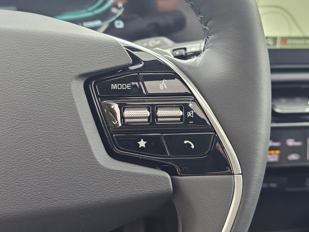 New 2026 Kia Niro SX image 35