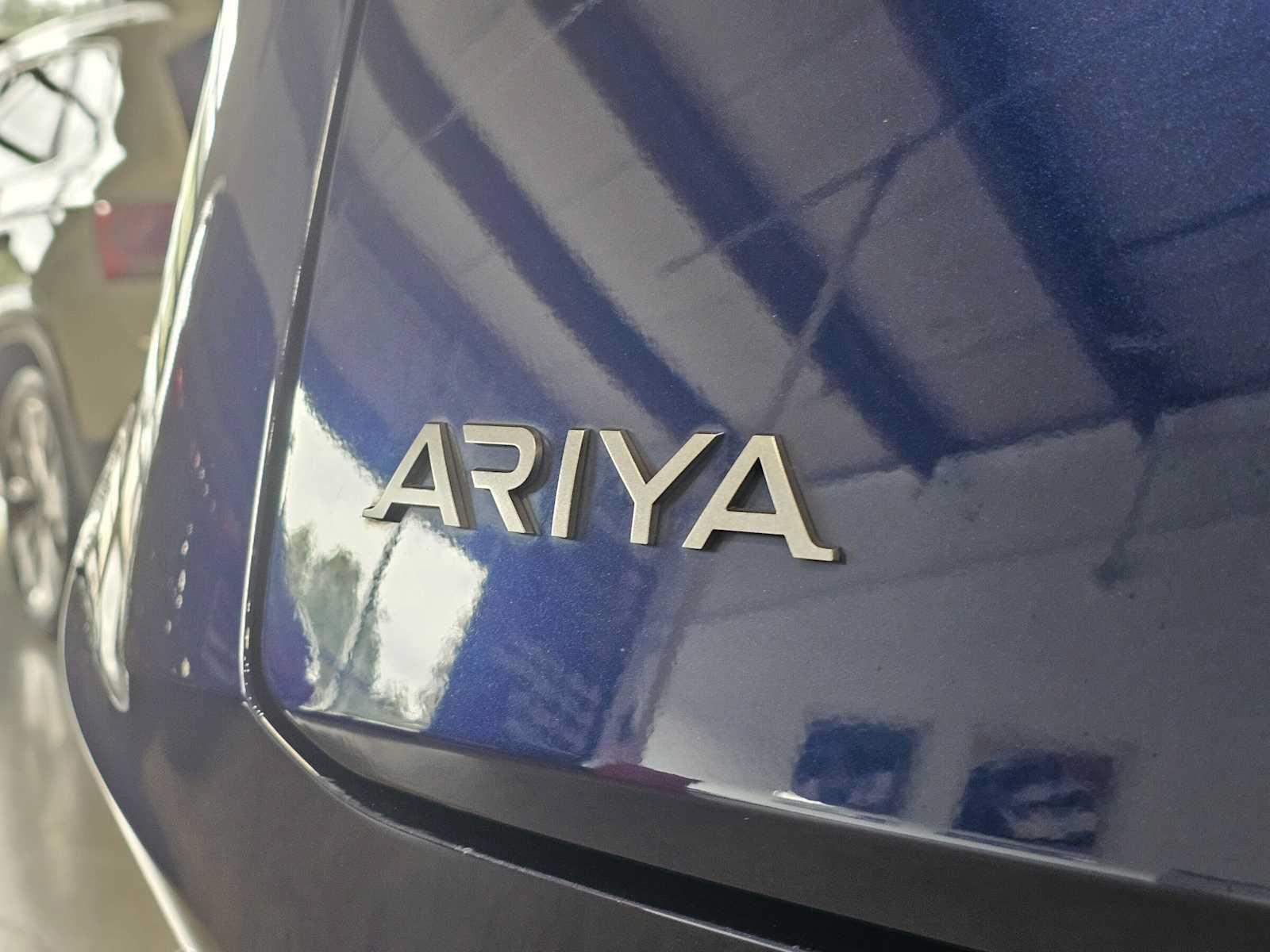 Used 2024 Nissan Ariya AWD image 15