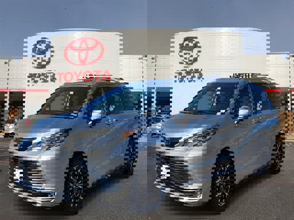 New 2025 Toyota Sienna Platinum