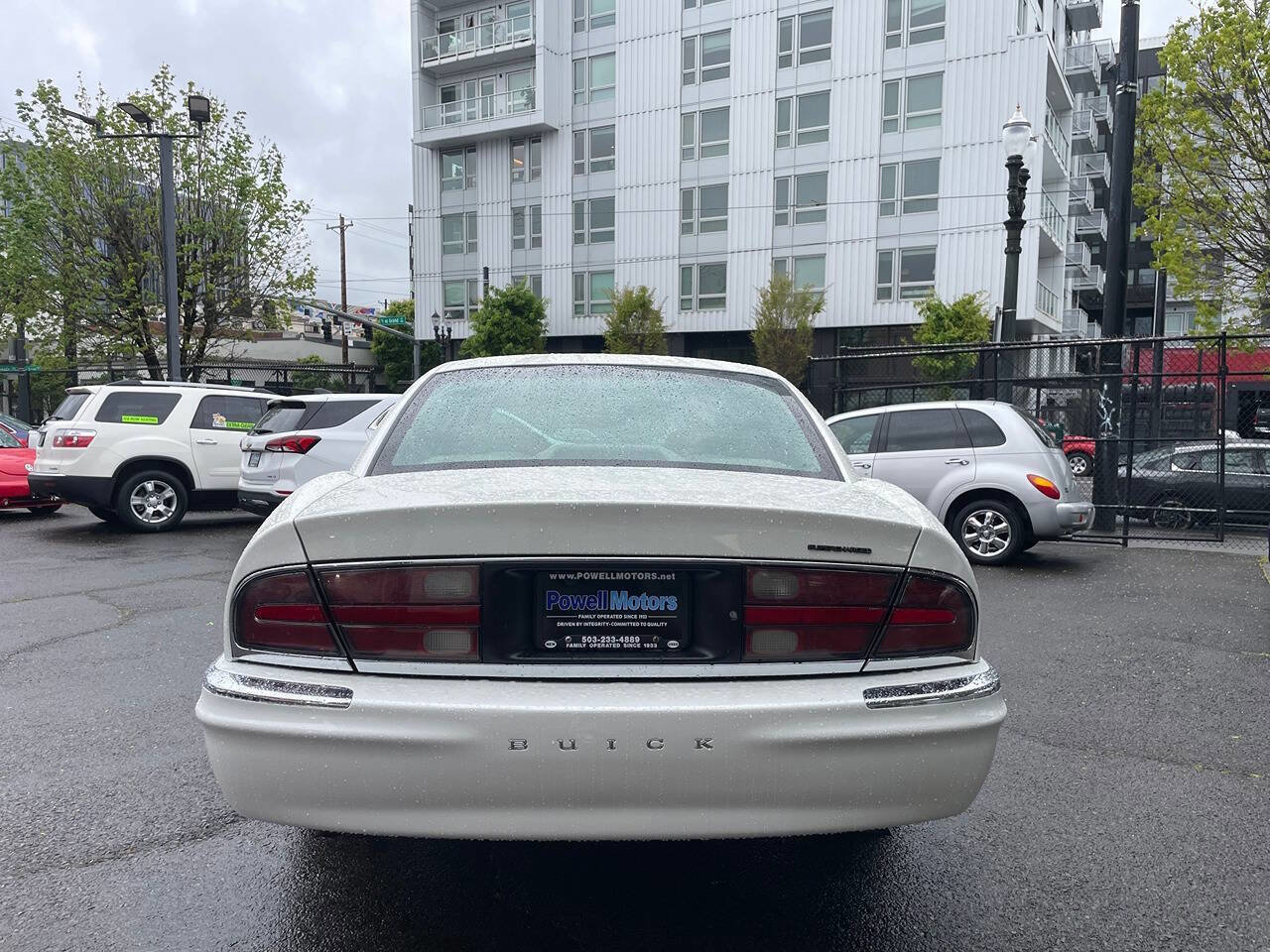 Used 2000 Buick Park Avenue Ultra w/ Gran Touring Pkg image 7