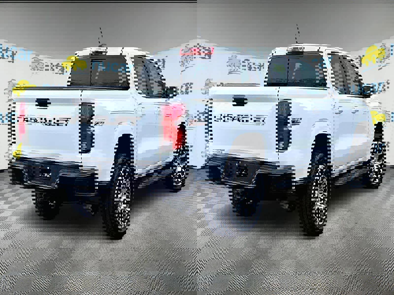 Used 2023 Chevrolet Colorado Z71 w/ Z71 Convenience Package 2 image 6