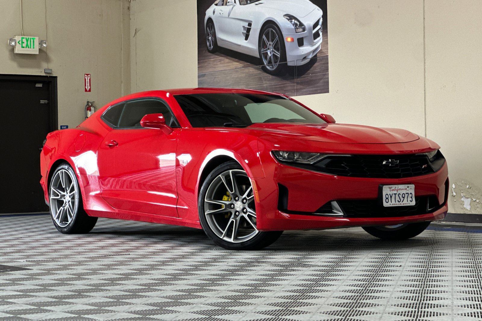 Used 2020 Chevrolet Camaro LT w/ RS Package RWD image 2