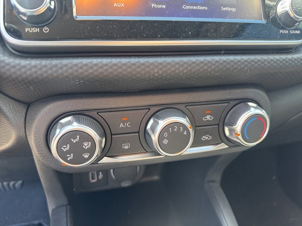 Used 2024 Nissan Kicks S image 18