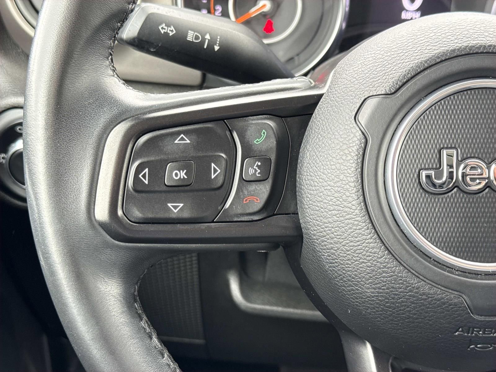 Used 2018 Jeep Wrangler Sport AWD/4WD image 13
