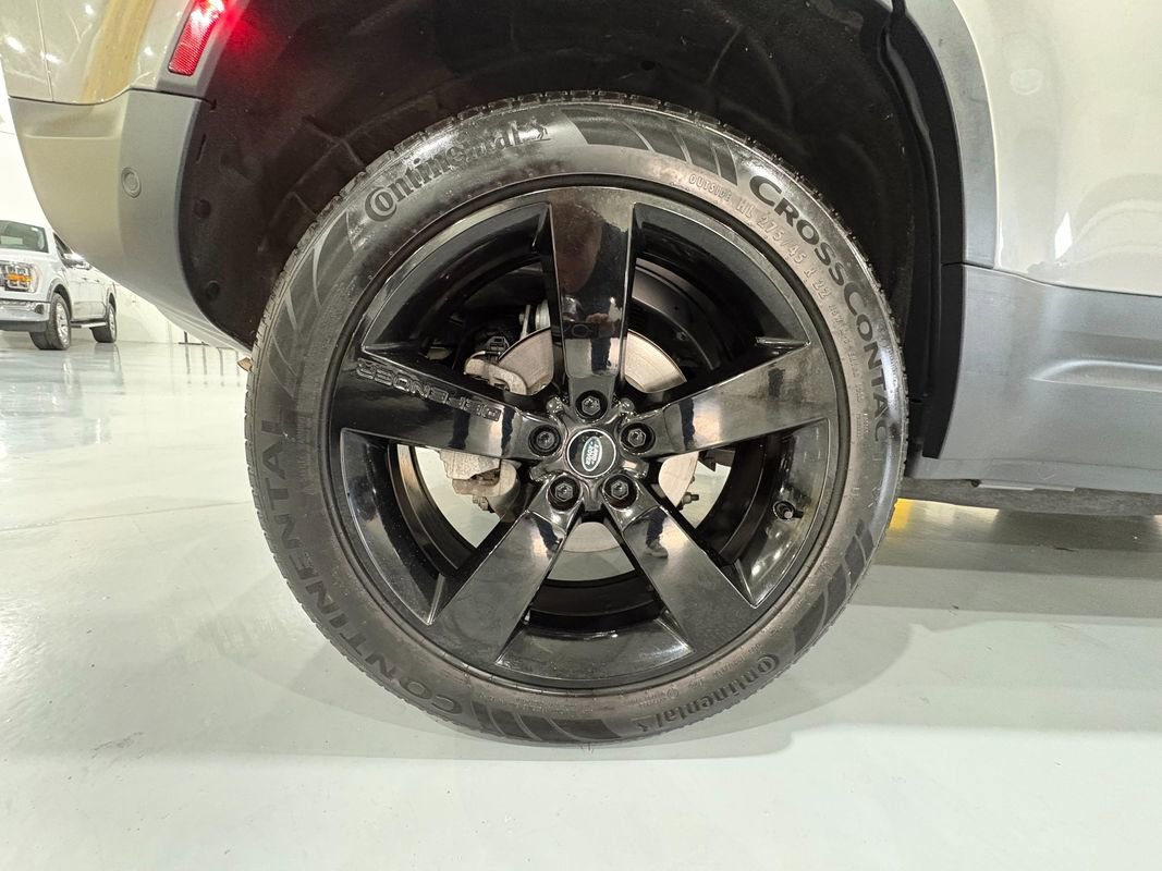 Used 2024 Land Rover Defender 110 S image 52