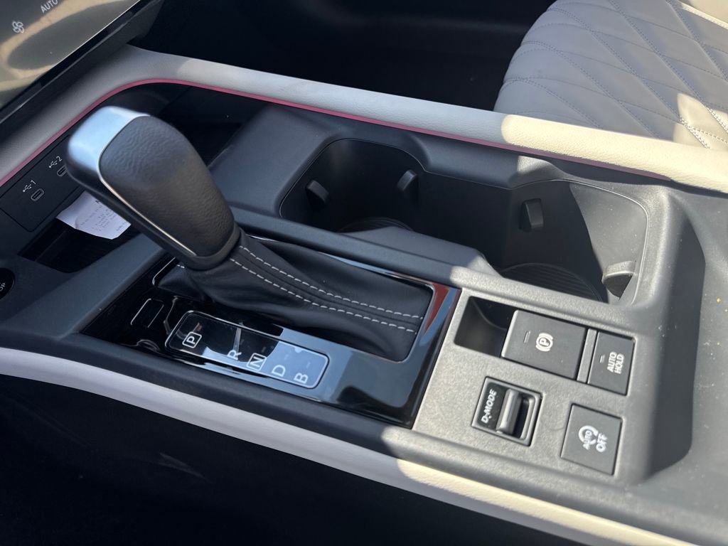 New 2026 Nissan Sentra SL w/ Floor Mat Package FWD image 19