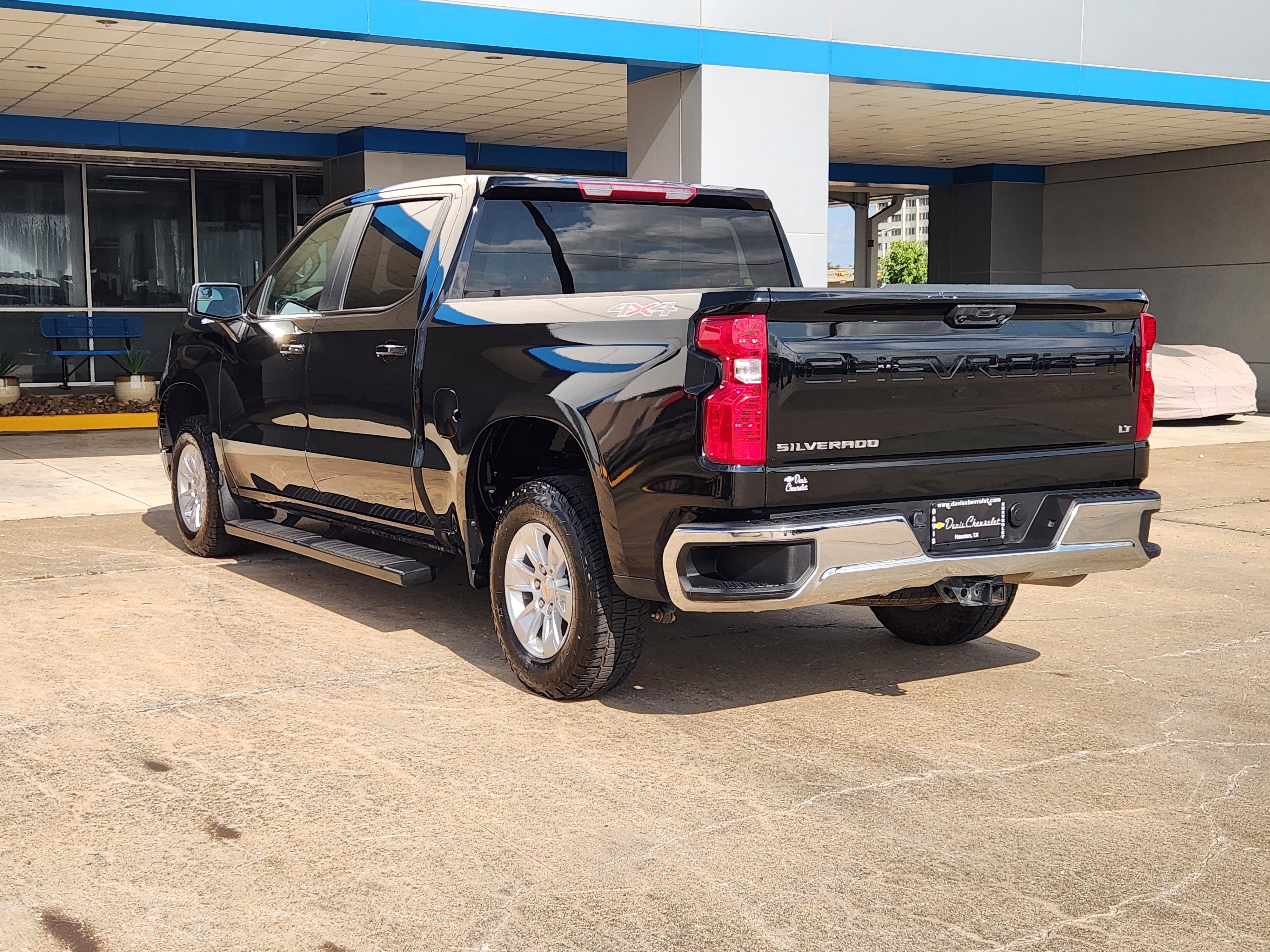 Certified 2025 Chevrolet Silverado 1500 LT AWD/4WD image 8