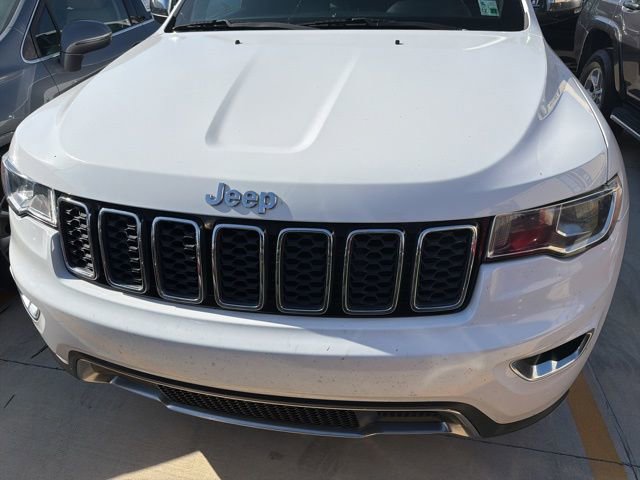 Used 2017 Jeep Grand Cherokee Limited image 2