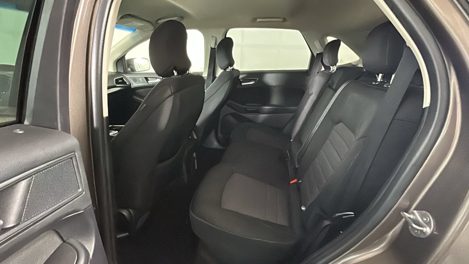 Used 2019 Ford Edge SE AWD/4WD image 31