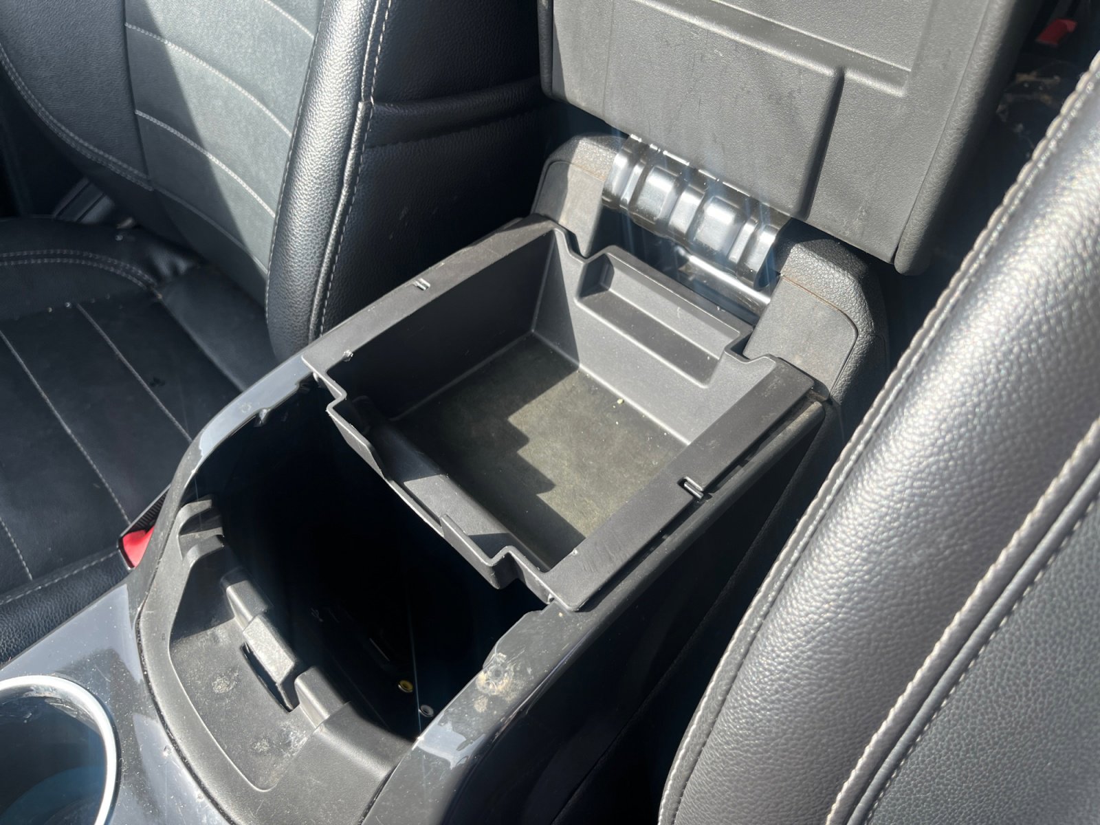 Used 2014 Ford Escape Titanium w/ Equipment Group 401A image 16