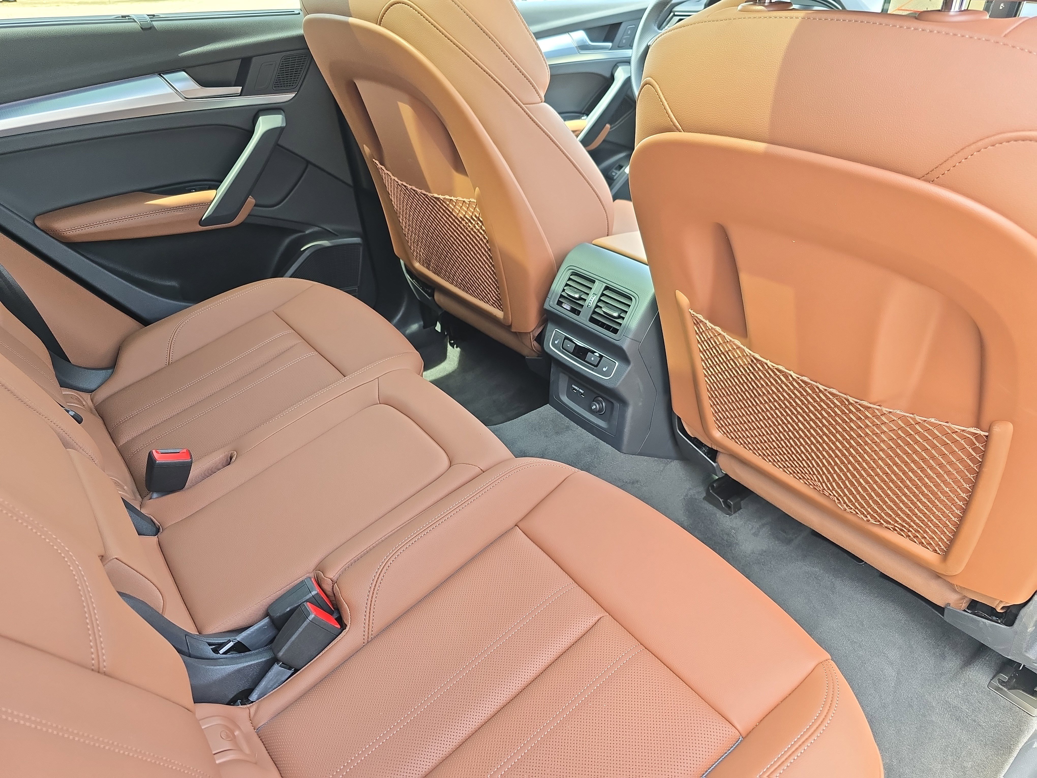 Used 2025 Audi Q5 Prestige w/ Prestige Package image 11