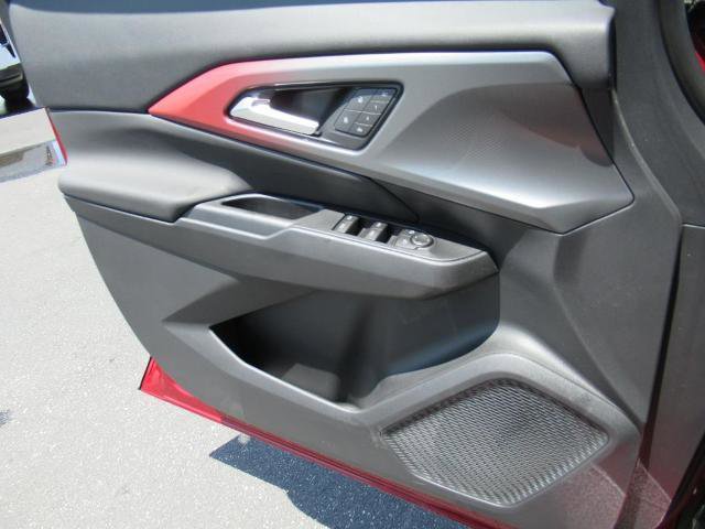 New 2025 Chevrolet Equinox EV RS image 29