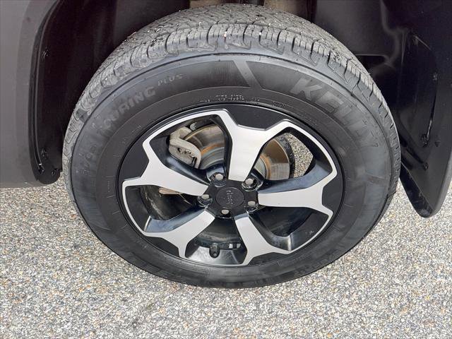 Certified 2022 Jeep Renegade Trailhawk w/ Trailer Tow Group image 8