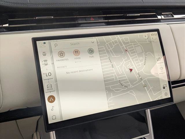 New 2025 Land Rover Range Rover SE image 14