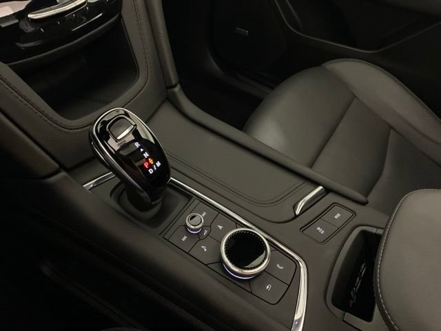 Used 2024 Cadillac XT5 Premium Luxury w/ Technology Package FWD image 19