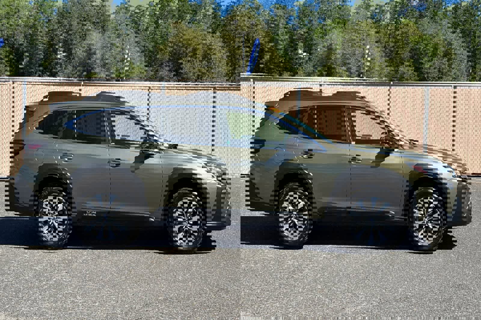 Used 2025 Subaru Outback Limited XT image 2