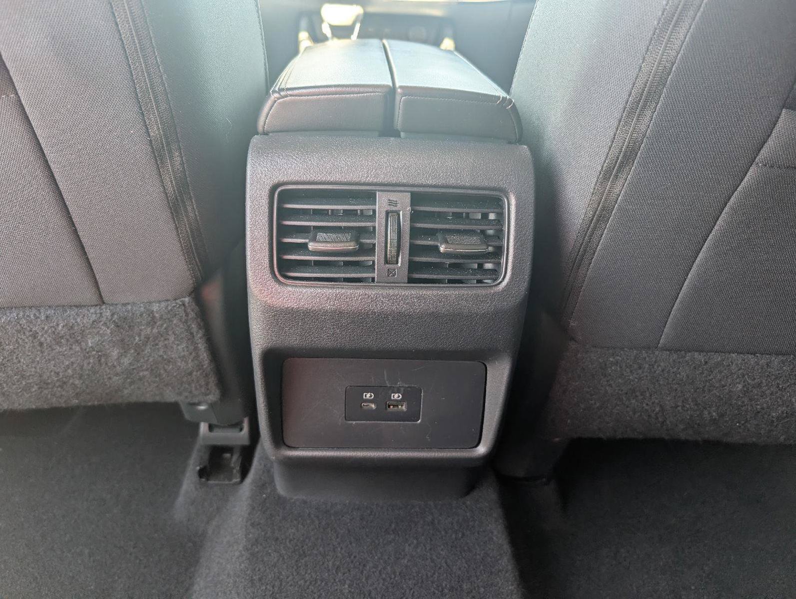 Used 2021 Nissan Rogue SV AWD/4WD image 19