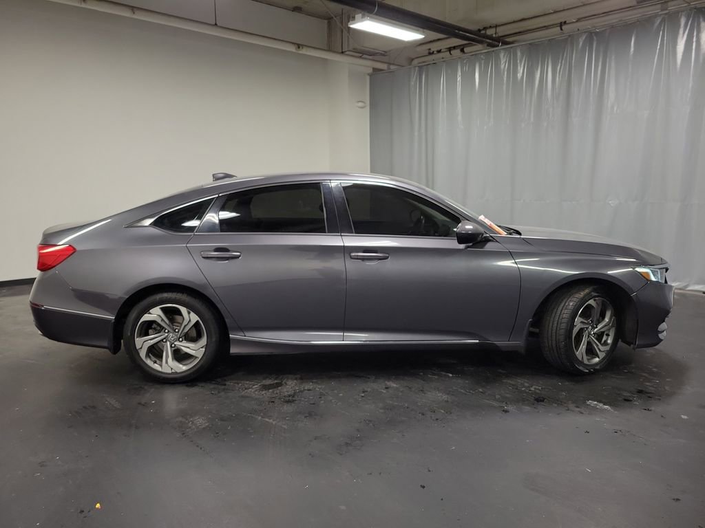 Used 2018 Honda Accord EX image 9