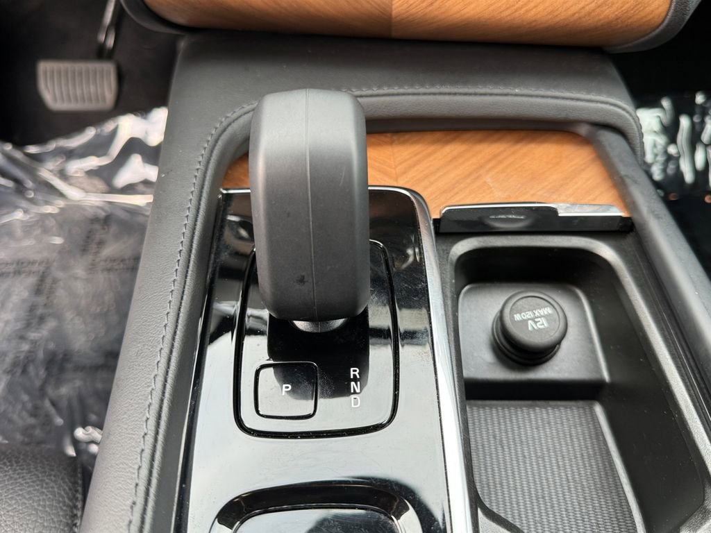 Used 2023 Volvo XC90 B6 Plus w/ Protection Package Premier image 17