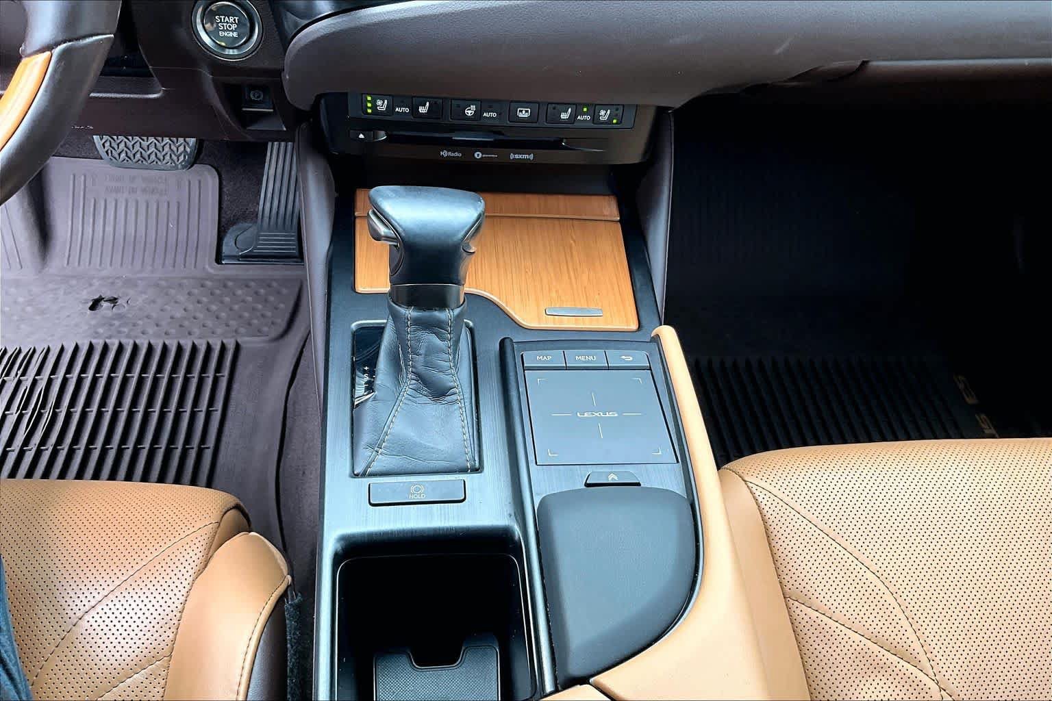 Used 2020 Lexus ES 350 w/ Luxury Package FWD image 15