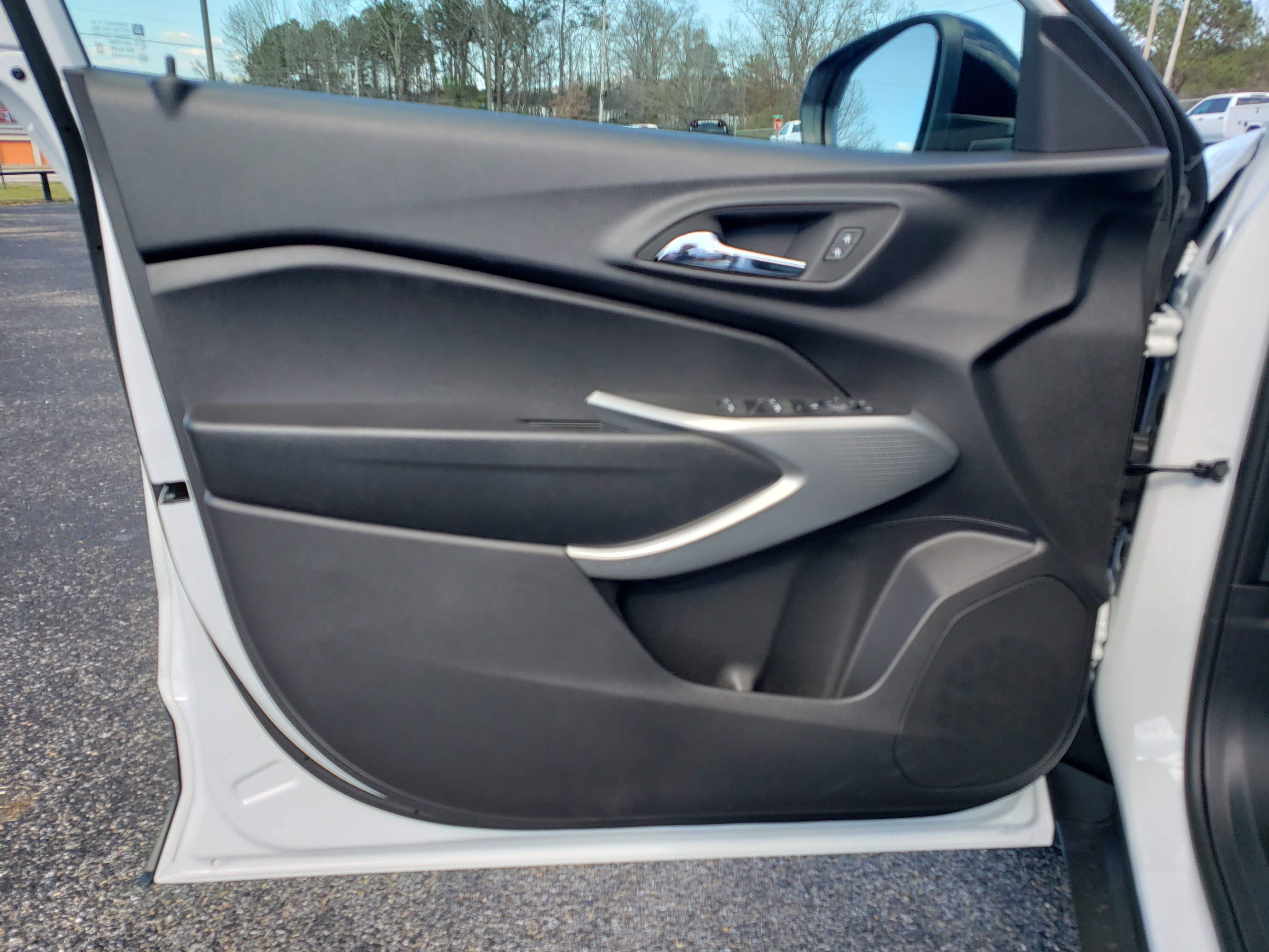 New 2026 Chevrolet Trax RS image 11