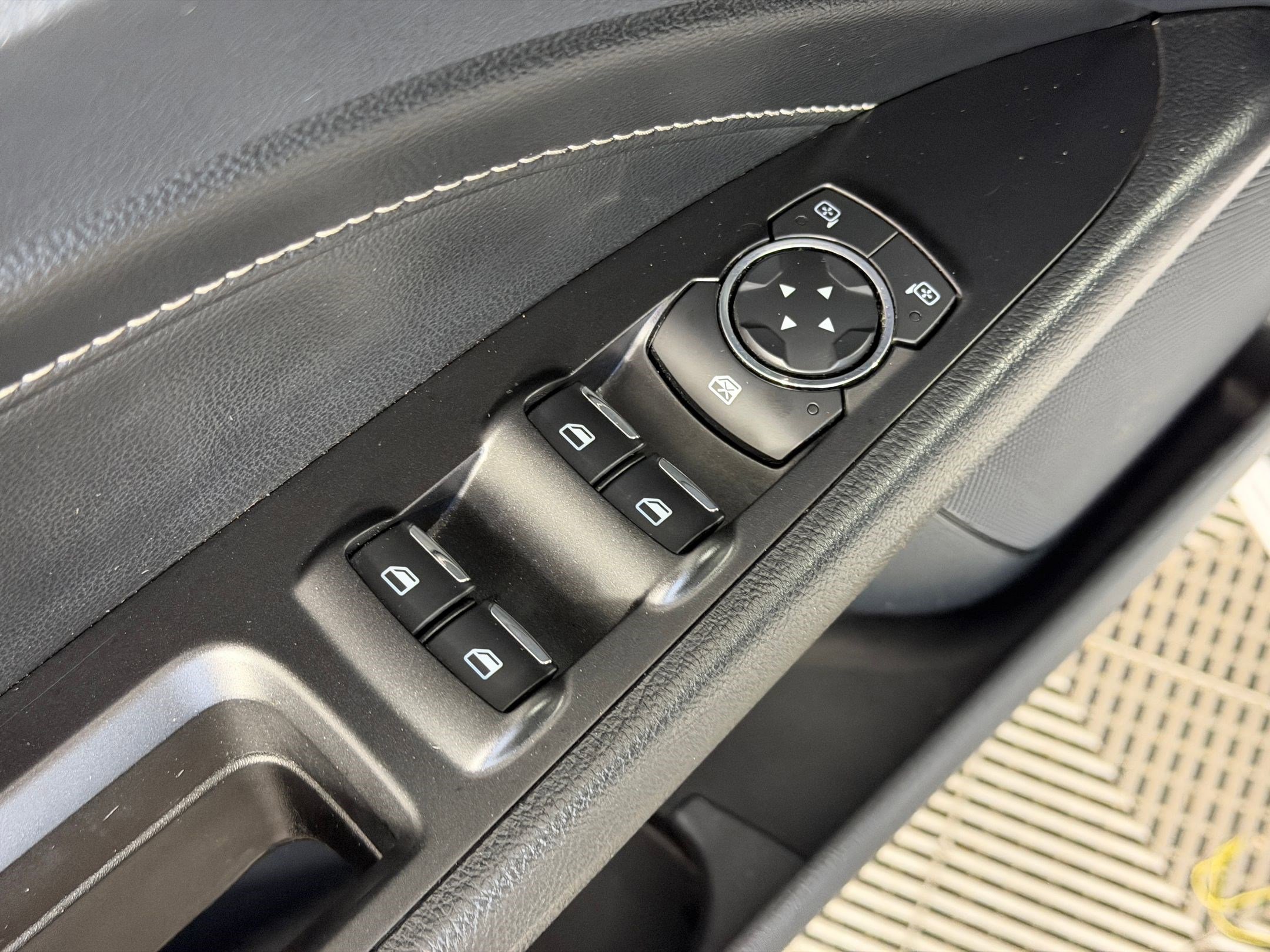 Used 2020 Ford Fusion Titanium AWD/4WD image 12