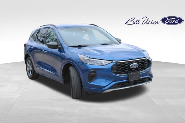 Used 2023 Ford Escape ST-Line w/ Tech Pack #1 image 3