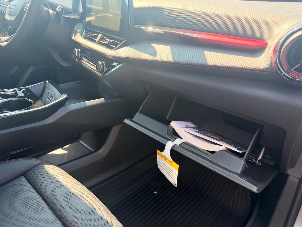 New 2027 Chevrolet Equinox RS w/ Safety and Technology Package AWD/4WD image 39