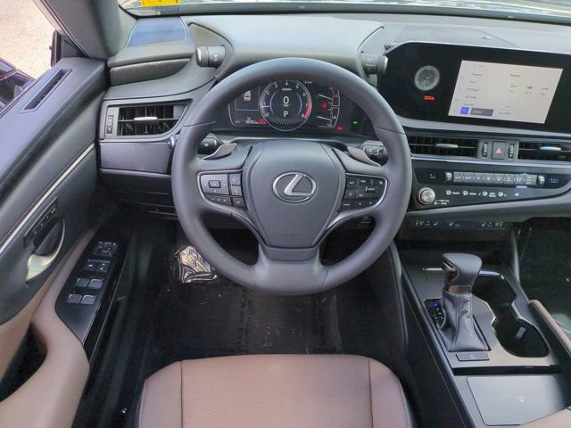 Used 2024 Lexus ES 350 w/ Premium Package image 15