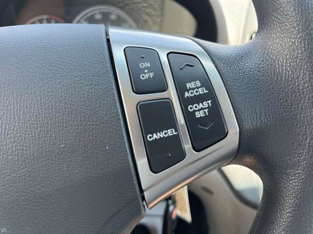 Used 2010 Hyundai Elantra GLS FWD image 22