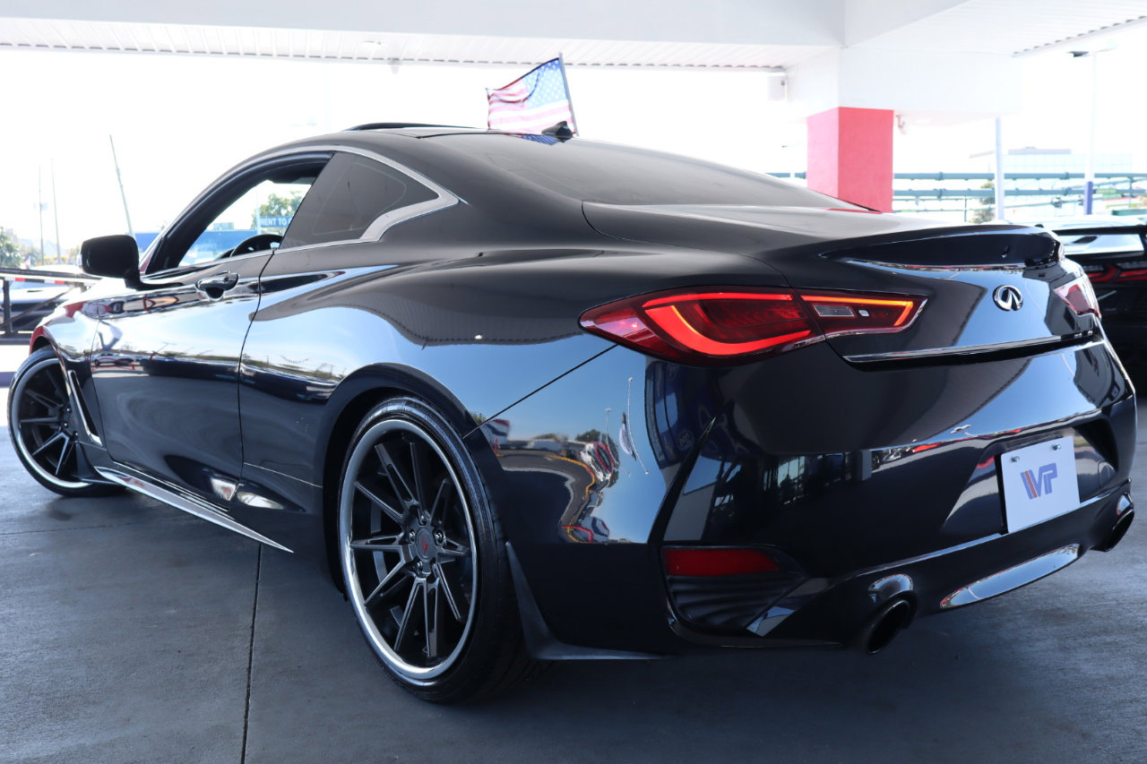 Used 2017 INFINITI Q60 3.0t w/ Premium Plus Package 3.0T image 7