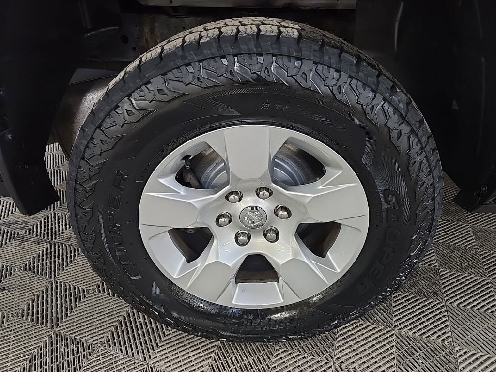 Used 2021 RAM 1500 Big Horn image 13