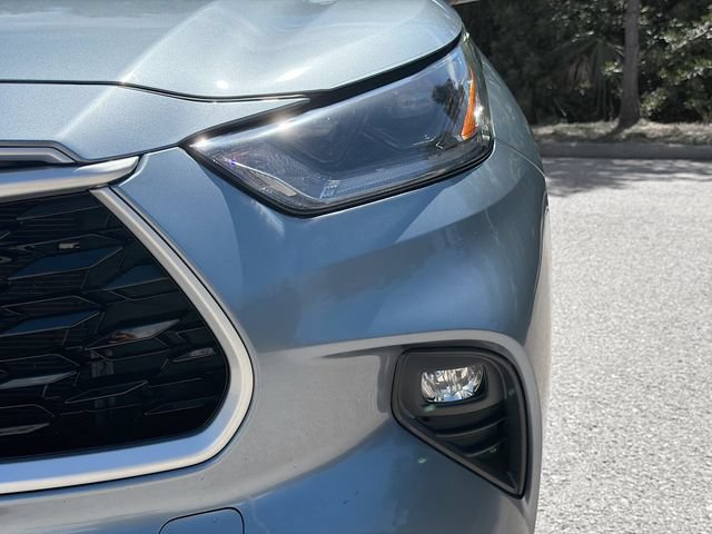Used 2021 Toyota Highlander XLE FWD image 9