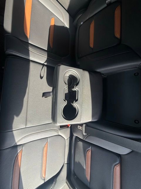 Used 2022 GMC Sierra 2500 AT4 w/ AT4 Preferred Package image 16