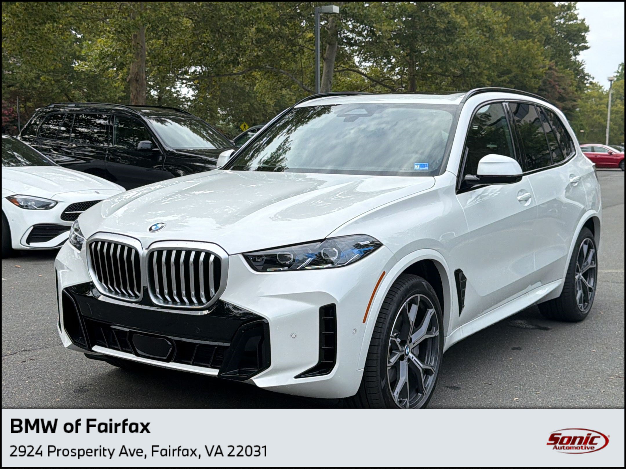 New 2026 BMW X5 xDrive40i w/ M Sport Package AWD/4WD image 1