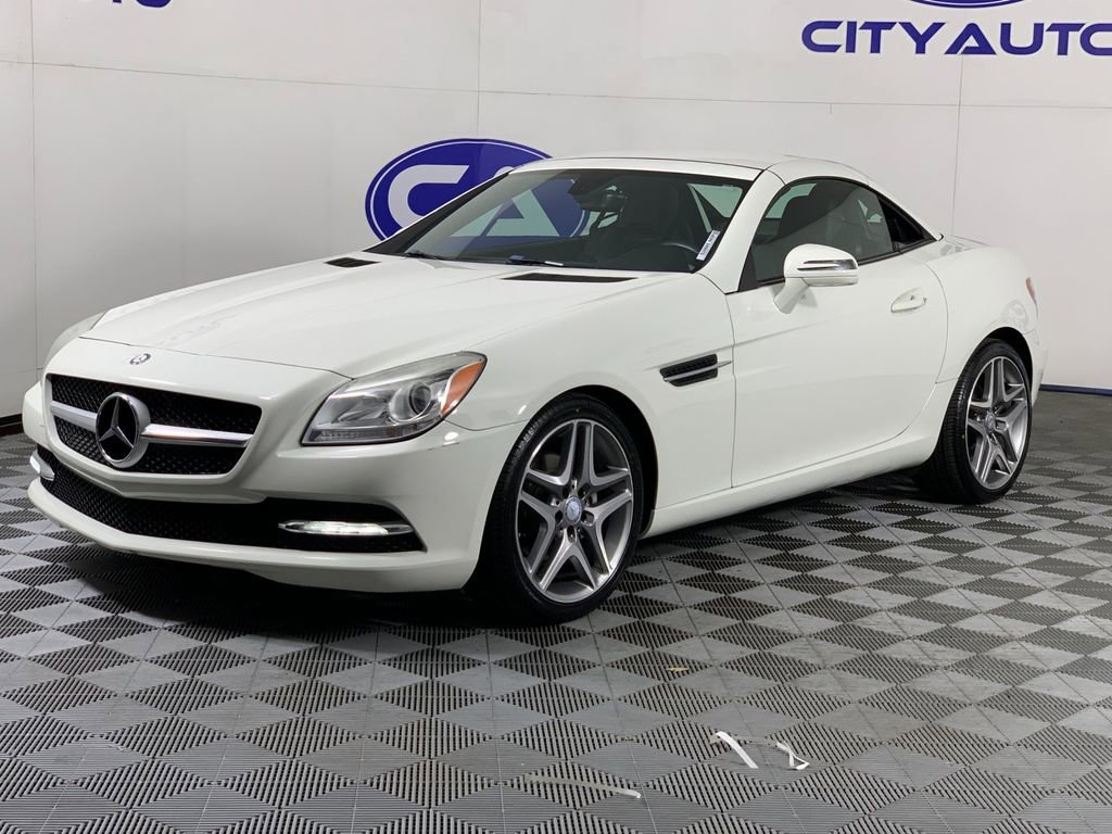 Used 2013 Mercedes-Benz SLK 250 image 7