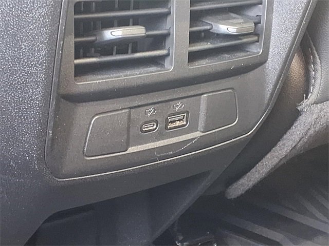 Used 2024 GMC Canyon AT4X image 24