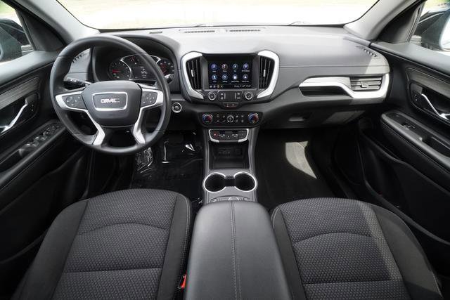 Used 2023 GMC Terrain SLE w/ Driver Convenience Package FWD image 13