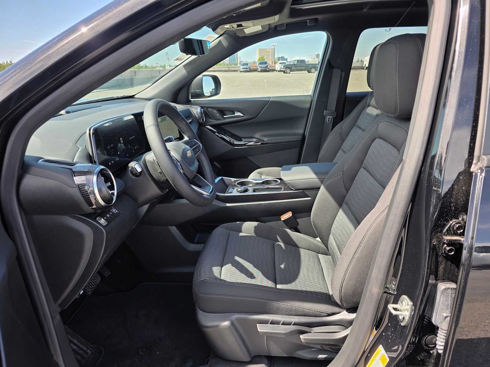 New 2026 Chevrolet Equinox LT w/ Safety and Technology Package AWD/4WD image 20