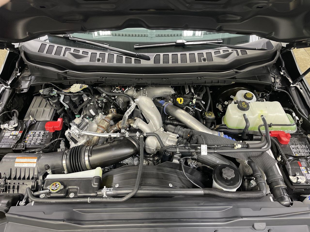 New 2025 Ford F350 XLT image 8
