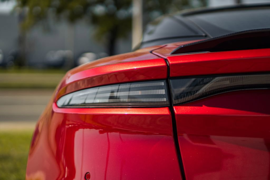 Used 2019 Aston Martin DBS Superleggera image 11