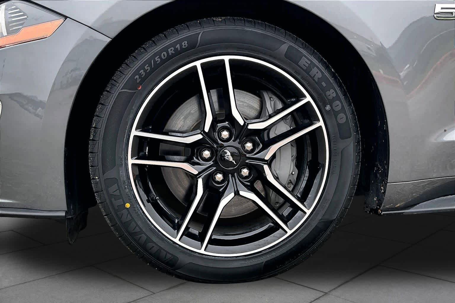 Used 2022 Ford Mustang GT RWD image 11