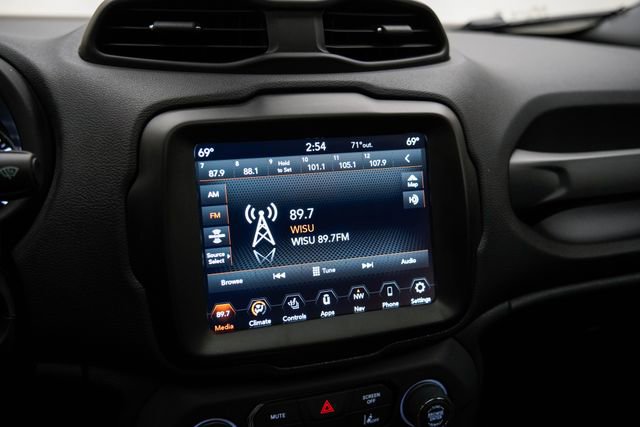 Used 2022 Jeep Renegade Latitude w/ Sun/Sound Group image 29