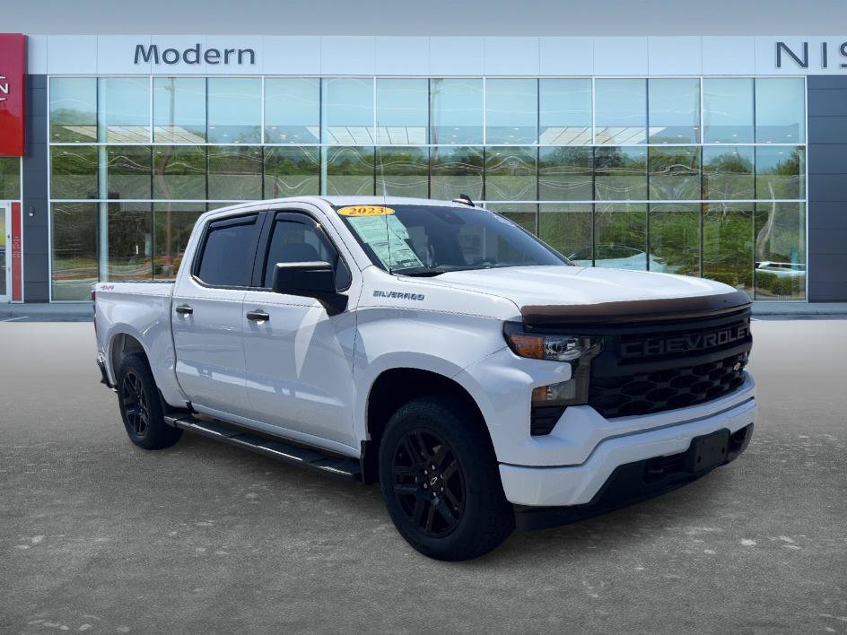 Used 2023 Chevrolet Silverado 1500 Custom AWD/4WD image 3