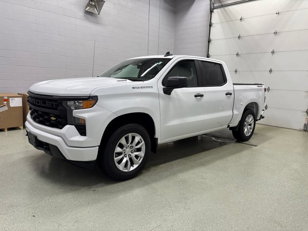 Used 2026 Chevrolet Silverado 1500 Custom AWD/4WD image 9